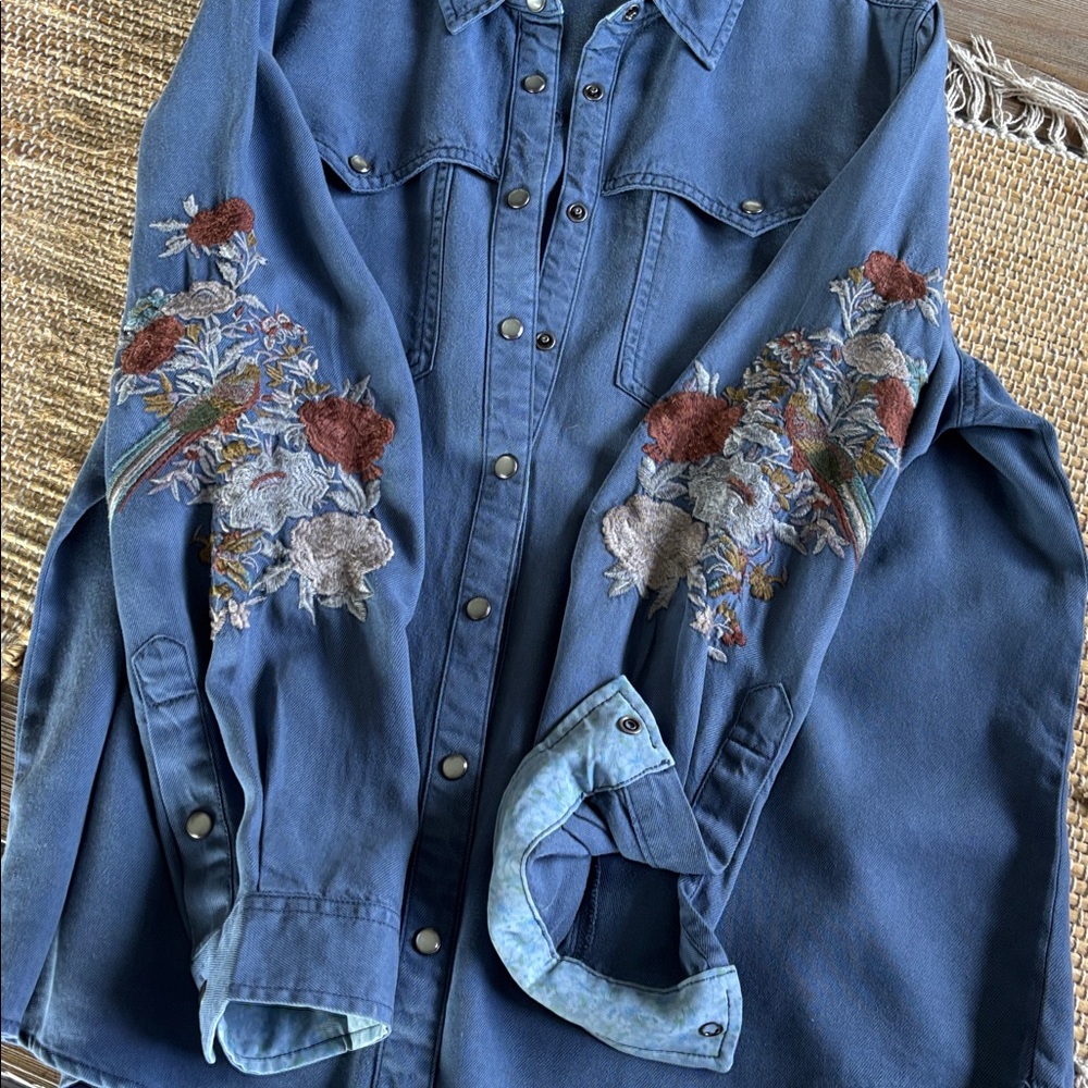 Sundance Blue Embroidered Sleeve Button-Front Shirt - Picture 5 of 9